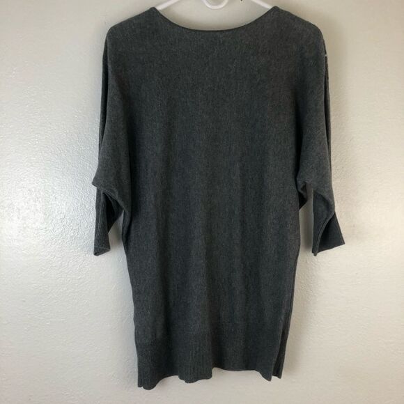 Elle. Gray Deep V-neck Sequin details short sleeve blouse  size XS - Picture 5 of 8